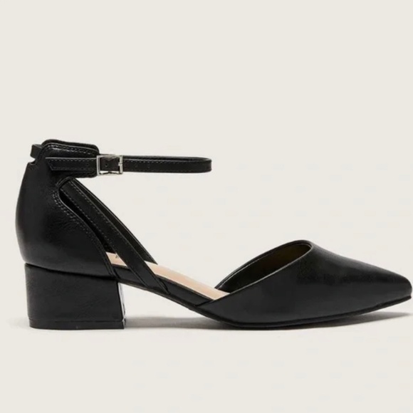 6W - Wide-Width Block Heel Shoe With Ankle Strap - Addition Elle - Picture 1 of 5